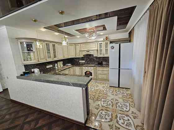 4 комнатная площадь Ленина Донецк