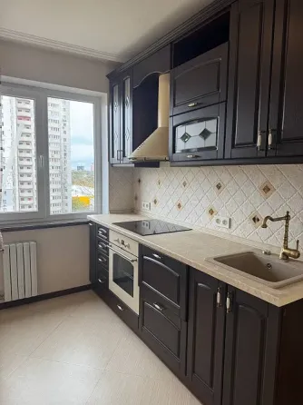 Продаю 2-х ком. на ул.Куйбышева.ориентир "Галактика" Донецк