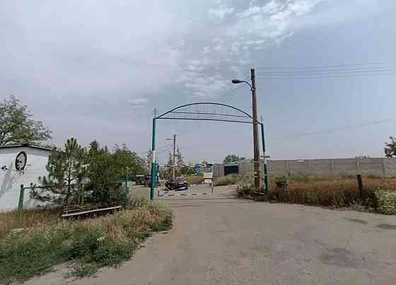 Продается двухэтажный дом в садовом товариществе «Сосна» ( Авдотьино ),участок 5,7 соток. Донецк