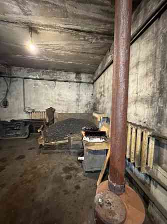 Продам ремонтные боксы. Макеевка