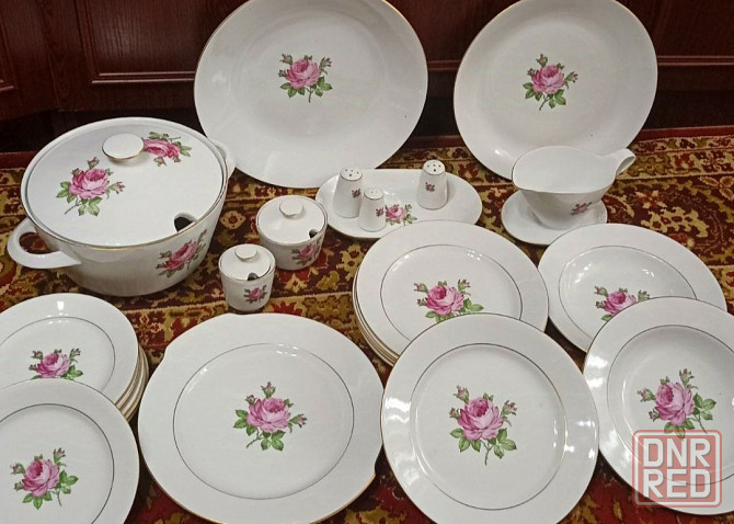 Сервиз роза , фарфор , гдр , отличный Донецк - изображение 1