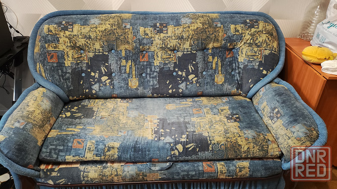 Продам диван книжка 6000 руб торг! Донецк - изображение 1