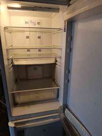 Продам холодильник Indesit б/у Донецк