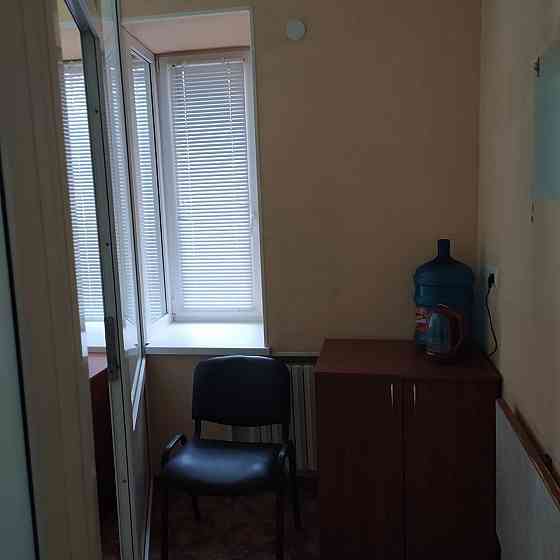 Предлагается на продажу 2-хкомнатная квартира, переоборудованная под офис в Калининском р-не ! Донецк