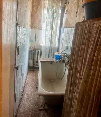 Срочная продажа!квартира 3 комнаты = гараж! пятый участок Донецк