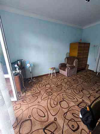 Продаётся просторная трёхкомнатная квартира в живописном районе города Мариуполь Мариуполь