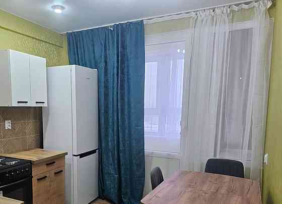 Сдаётся однокомнатная квартира. Ворошиловский район, рядом остановка - филармония. Донецк