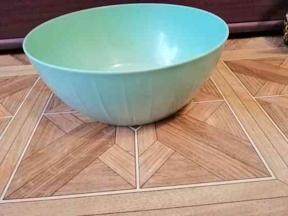 Продам салатник миску с приборами 5л Донецк