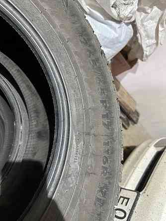 Продаю комплект зимней резины Nokian 265/65R17 Донецк