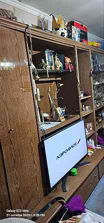 Отдам даром стенку Макеевка