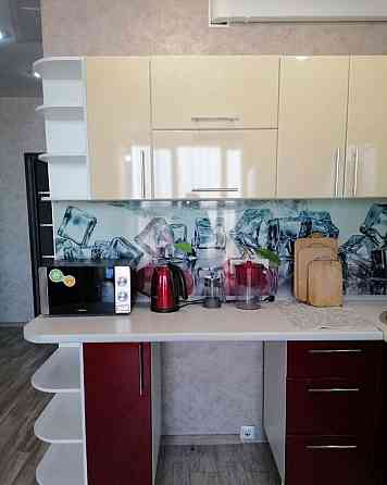 Сдаю студию 35.0 м² этаж 5, район Ворошиловский, Бульвар Шевченко, ориентир Крытый рынок Донецк