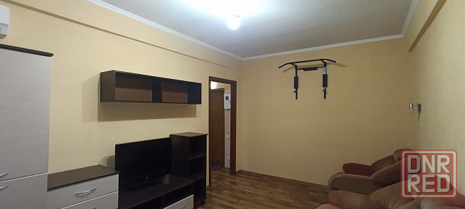 Сдам 1-но комнатную на Шахтёрской площади. Всё необходимое есть. Ремонт. Донецк - изображение 4