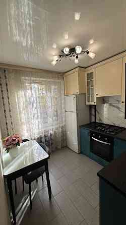 Однокомнатная квартира в Буденовском районе на ул. Независимости (ориентир кафе "Базилик"). Донецк