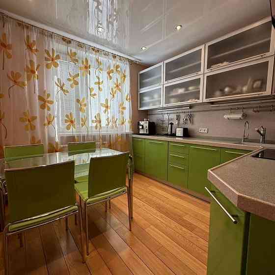 Сдам 2-комнатную квартиру в Калининском районе, Грузия. Донецк