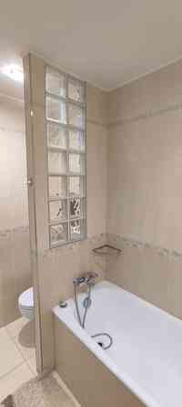 2-к. квартира Ленинский район, Пионерская улица, 171 Донецк