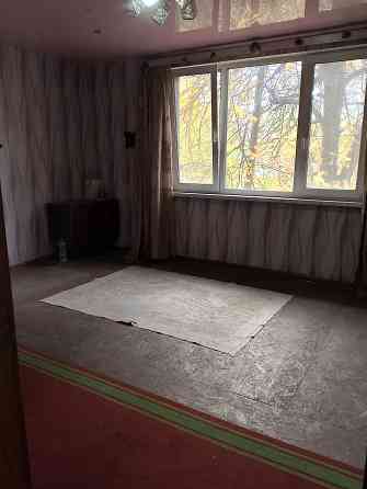 Продам квартиру на земле( часть дома) Шахтерск