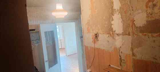 Продаётся уютная двухкомнатная квартира в Ленинском районе, вблизи остановки "Радуга". Донецк