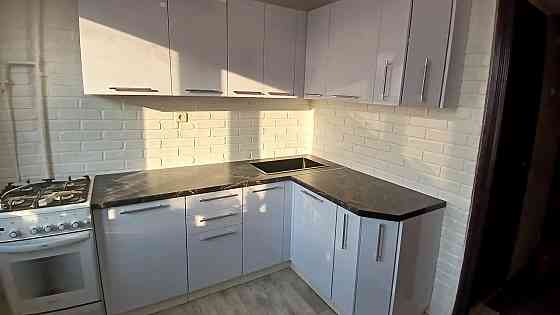 Угловая кухня Олива глянец 1,9*1,46м Макеевка