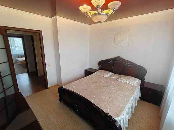 Центр площадь 3 к. с прекрасным видом, атлетик Донецк