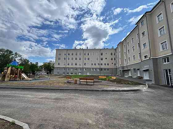 Продается трехкомнатная квартира Мариуполь