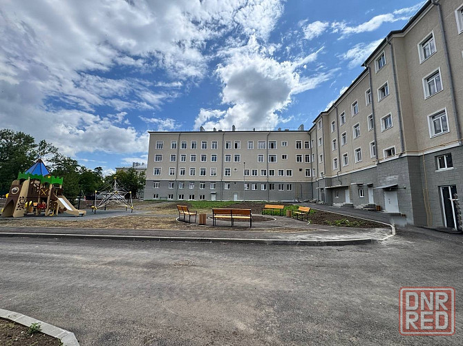 Продается трехкомнатная квартира Мариуполь - изображение 1