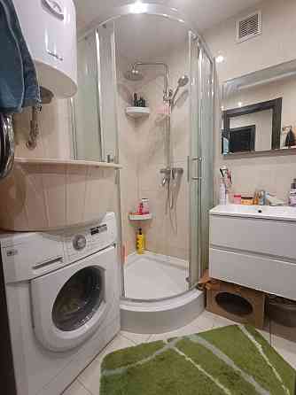 продам 3-комнатную квартиру на пл.Свободы Донецк