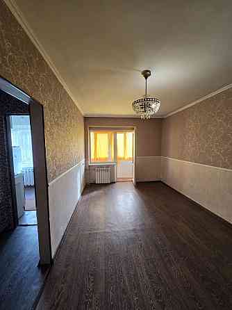 Продам 2-х комнатную квартиру + гараж, Гвардейка, ориентир 10-й магазин, ул. Давыденко. Макеевка