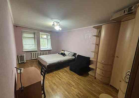 Срочная сдача двухкомнатной квартиры в Калининском районе Донецка, 54кв.м, 1 этаж многоэтажного дома Донецк