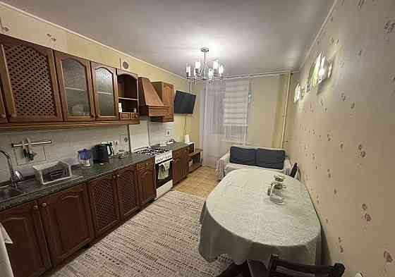 Срочная сдача двухкомнатной квартиры в Калининском районе Донецка, 54кв.м, 1 этаж многоэтажного дома Донецк