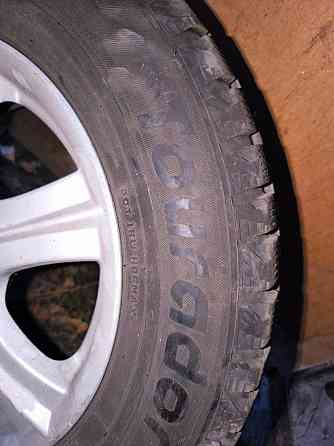 Комплект дисков + зимняя резина на Hyundai Tucson 1го поколения (6.5j*16 5*114,3 dia67,1) Донецк