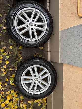 Продам резину с дисками на Фольксваген таурэг 18 Донецк