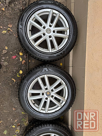 Продам резину с дисками на Фольксваген таурэг 18 Донецк - изображение 1