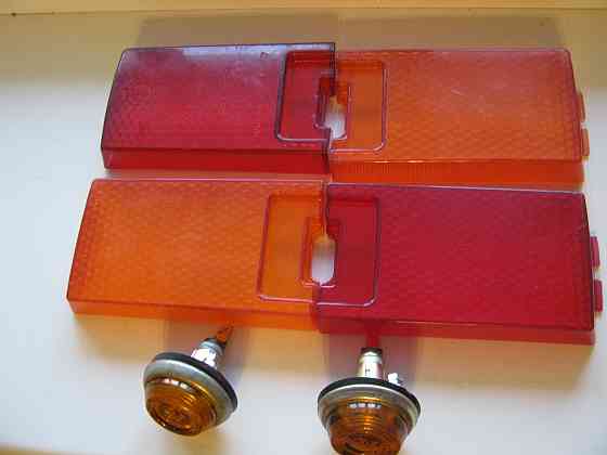 Стёкла задние и повторители ваз 2101 новые Донецк