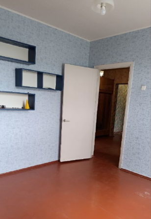 Продам 3 квартиру с холлом Донецк