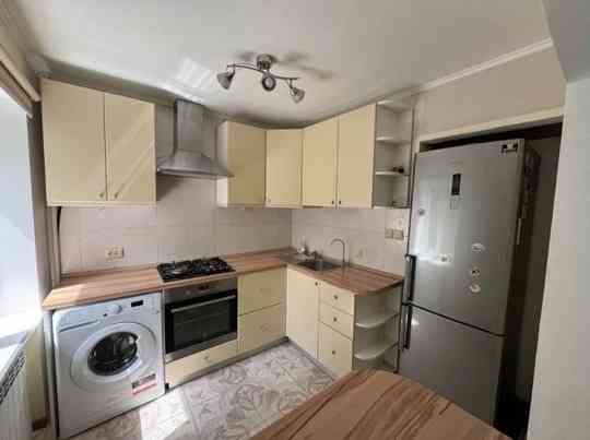 Сдается: Двухкомнатная квартира Этаж: 2/5 Район: Будённовский Донецк