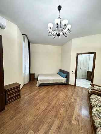 Сдам отличную 1-комнатную квартиру 45 м2 Первая сдача. Рядом много магазинов, рядом есть почта Донецк