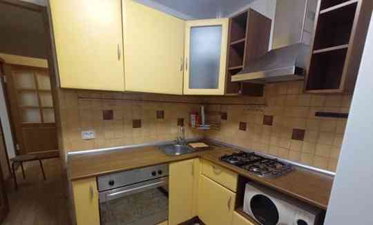 Сдается: Однокомнатная квартира в Ленинском районе Этаж: 5/5 Площадь квартиры: 33м² Донецк