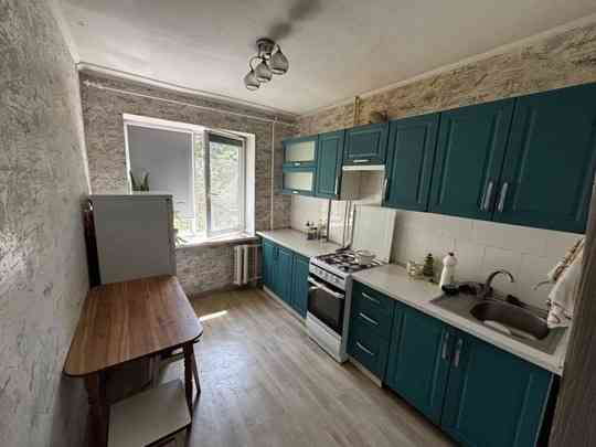 Сдам отличную 2-комнатную квартиру 49 м2 Донецк