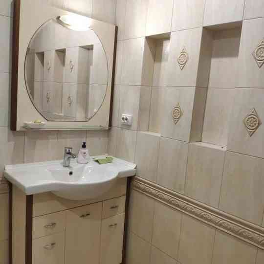 Сдается уютная двухкомнатная квартира в Калининском р-н (ориентир Больница Калинина.) Донецк