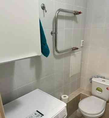 Сдается: Однокомнатная квартира Этаж: 5/9 Район: Киевский Площадь квир: 43м² Донецк