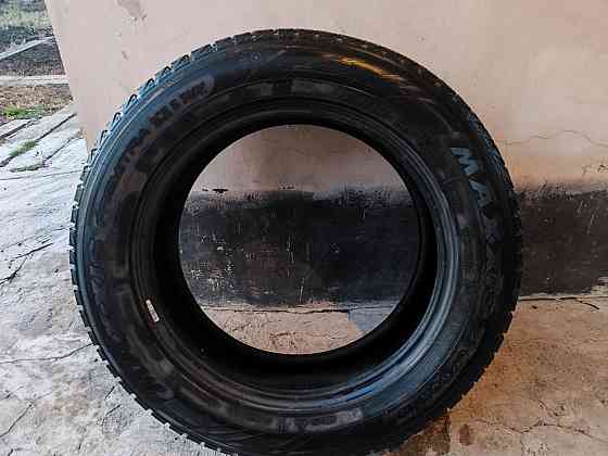 Продам зимнюю резину 225/60/R18 Макеевка
