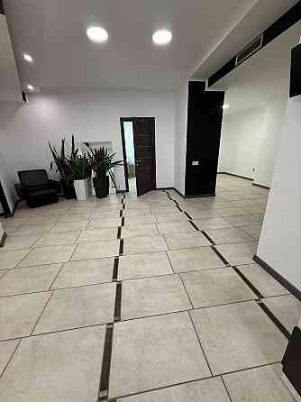 Продам помещение пересечение Театральный и ул Розы Люксенбург Донецк