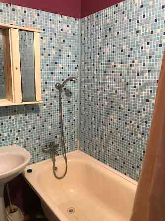 Продам 1ком центр Текстильщика ост 22 училище в хорошем жилом состоянии,лоджия застекленна Донецк