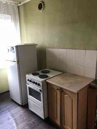 Продам 1ком центр Текстильщика ост 22 училище в хорошем жилом состоянии,лоджия застекленна Донецк