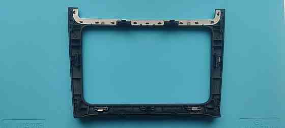 Продам оригинальную рамку магнитолы для VW Polo в хорошем состоянии! Донецк