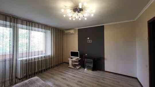 Сдаётся: двухкомнатная квартиру Буденновский район, Караван Донецк