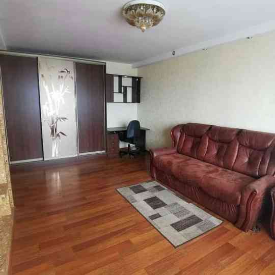 Сдается 1-комнатная квартира 37 кв. м Район: Киевский Донецк