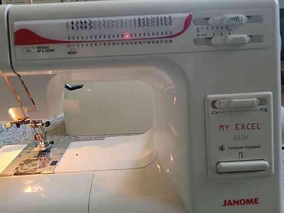 Продам отличную машинку с электроприводом Макеевка