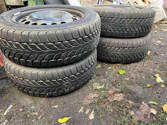 Продам комплект зимних колес r15 Донецк