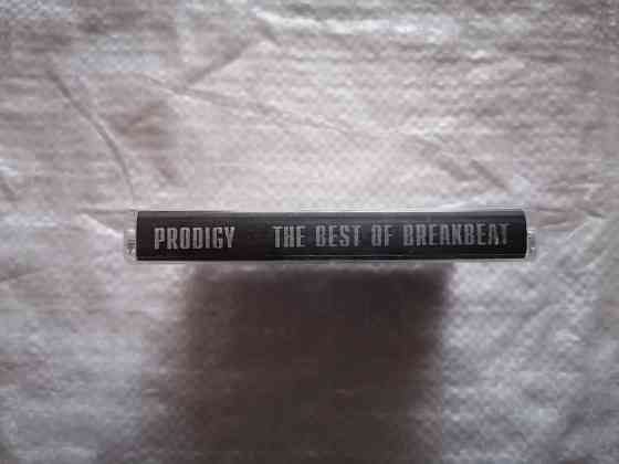 Аудиокассета сборник в стиле Prodigy - The best of breakbeat. Стаханов